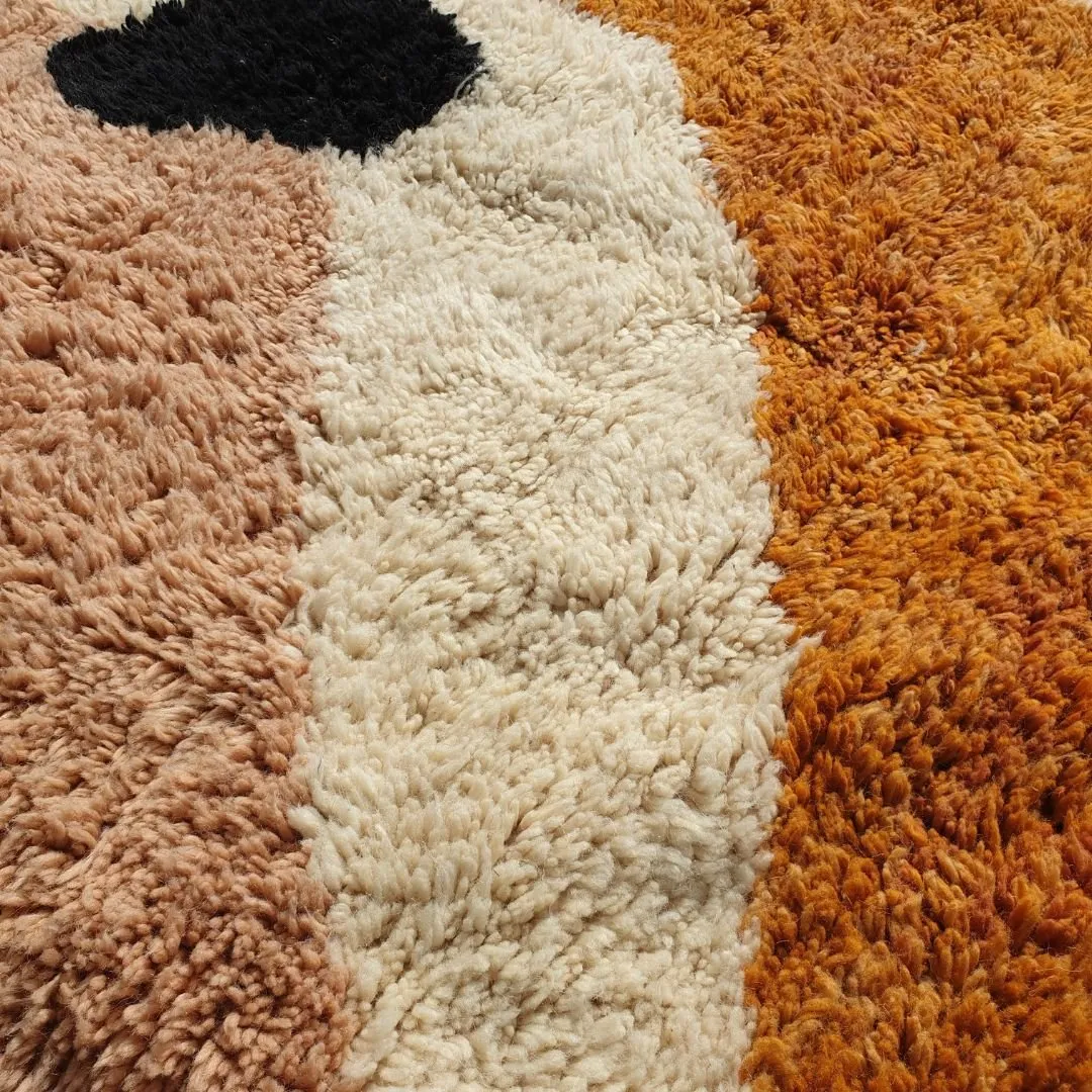 Araga | Handcrafted Moroccan Beni Mrirt Rug 9x13 Ft | Authentic Berber Soft Wool Rug | 9'61x13'25 Ft | 293x404 cm