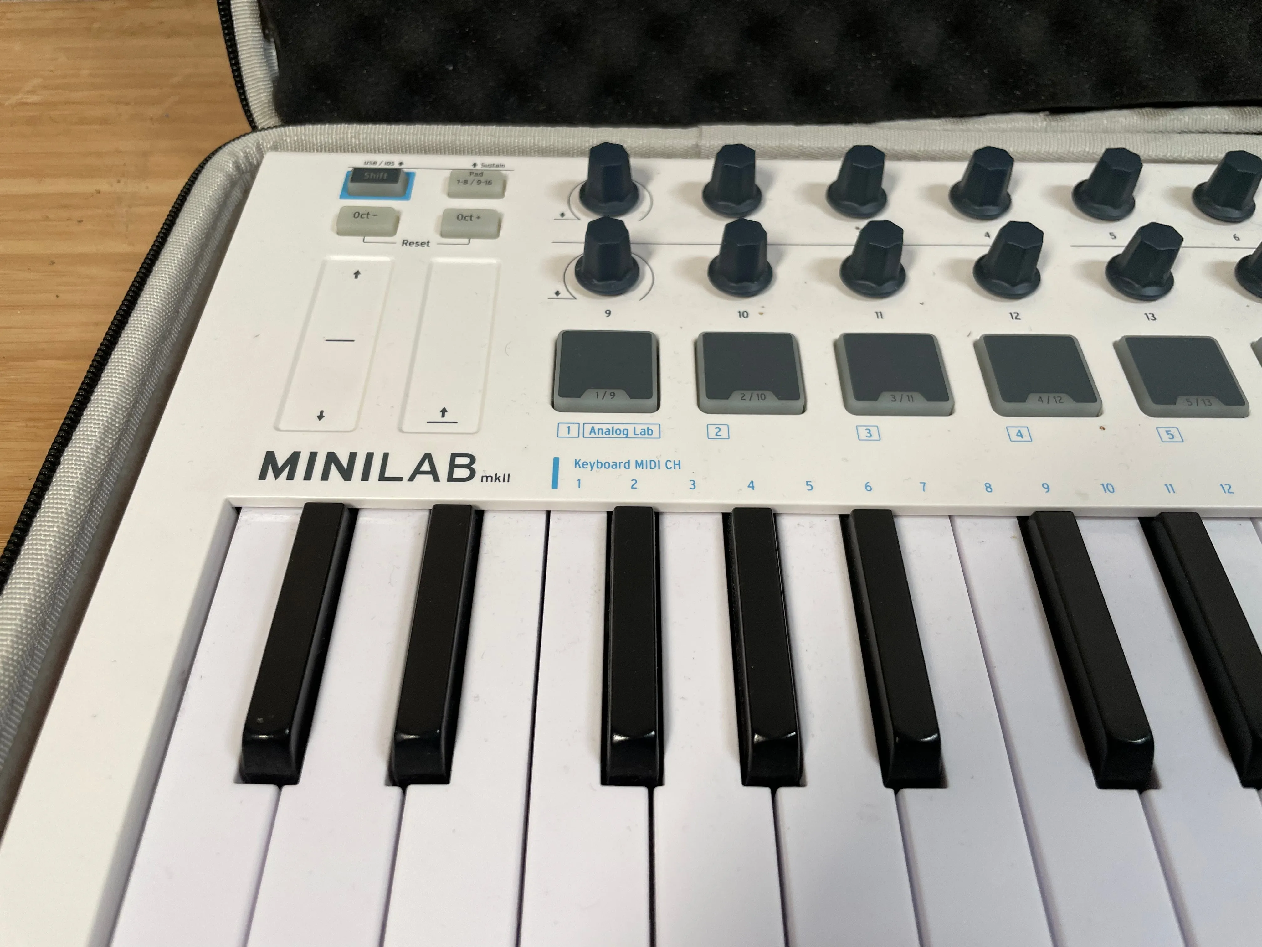 Arturia Minilab MkII with Carry Case Used