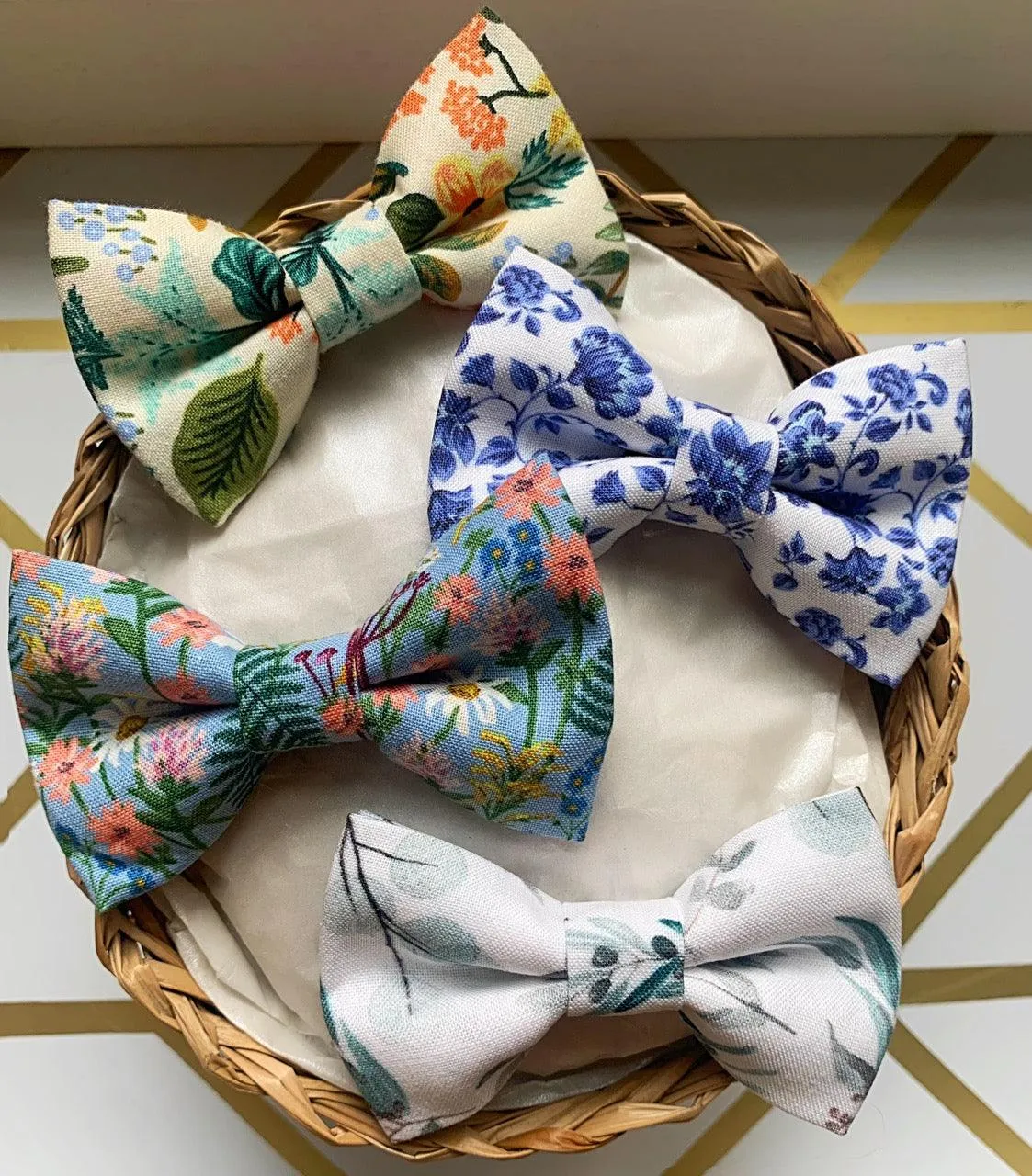 Floral Spring Dog Bow Tie or Cat Bow Tie Gift Set
