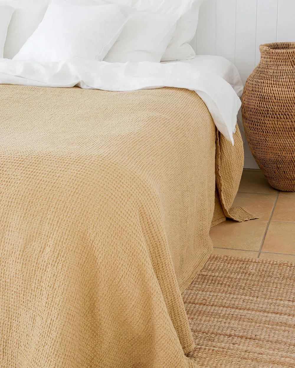 MagicLinen SANDY BEIGE WAFFLE THROW / COUCH COVER / BLANKET