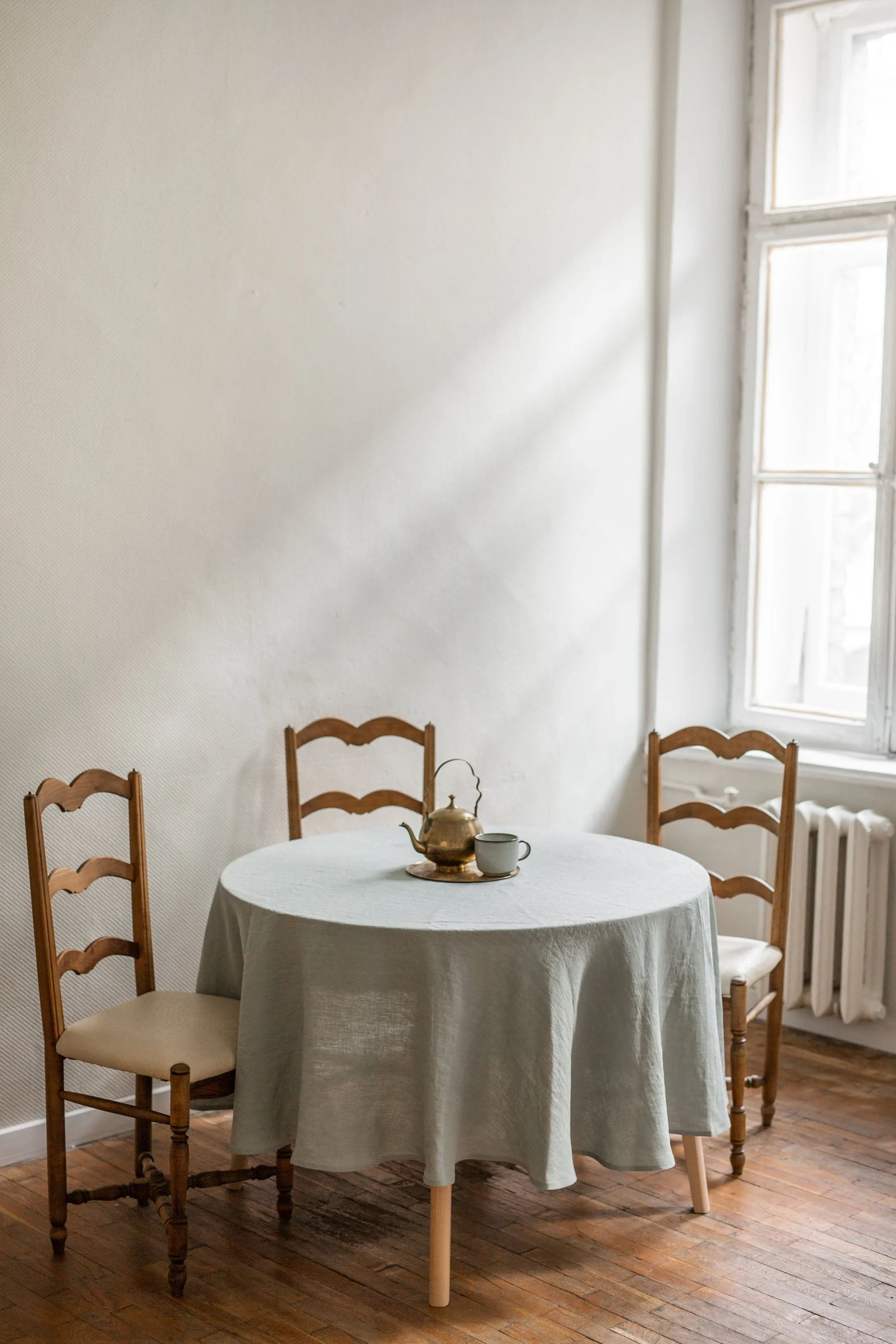 Round Linen Tablecloth | Multiple Colours