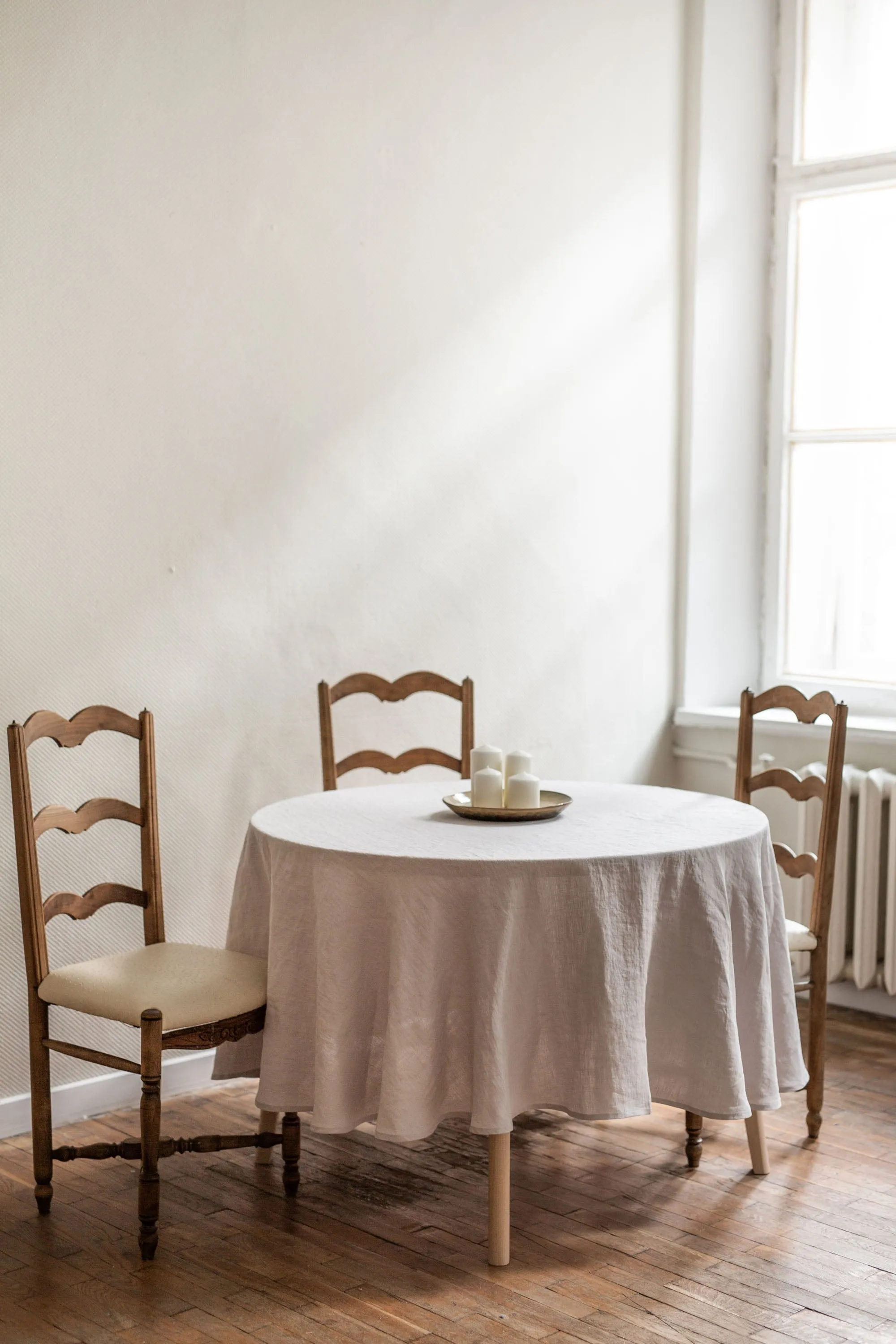 Round Linen Tablecloth | Multiple Colours